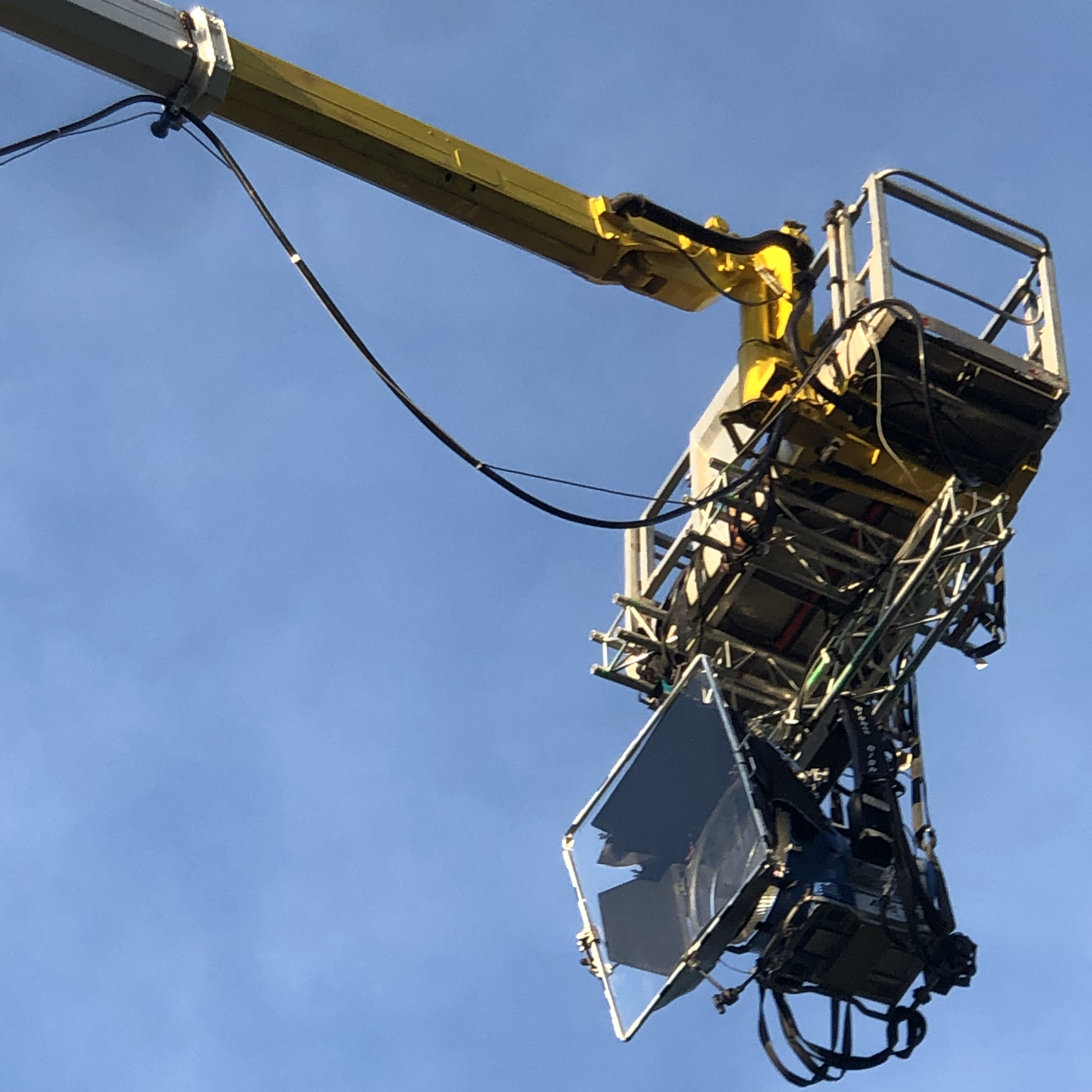 Projecteur sur grue